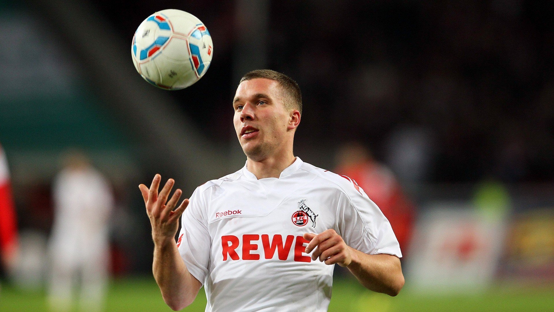 爱游戏智能体验-专家建议加强足球基础设施建设,深化足球改革方案